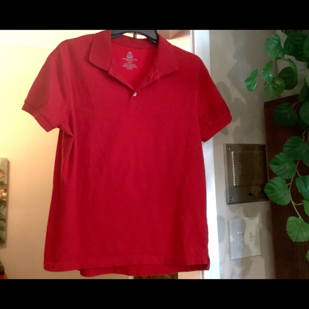 Sahara Club medium red short sleeve shirt. 100% cotton shirt in great condition.